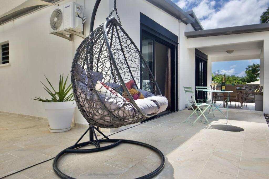 Villa Du Beau Vallon 2 Jacuzzi Privatif Et Piscine Chauffee Partagee Saint-Benoît Exterior foto